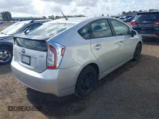 2015 Toyota Prius Four z VIN JTDKN3DU6F0402509, wystawiony jako IAAI lot #42268595 z przebiegiem 215 200 mil mil oraz . Historia ofert i sprzedaży dostępna na DreamBid. Obrazek 4.
