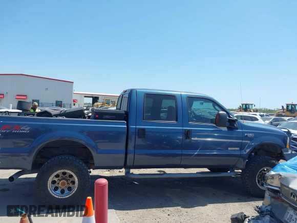 2004 Ford F-250 XL with VIN 1FTNW21P14EC55339, listed as a IAAI auction lot 42028825 with 208,682 mi miles and . Bid and sale history available at DreamBid. Image 13.