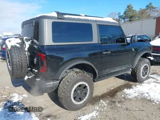 2024 Ford Bronco z VIN 1FMDE1AP3RLA66439, wystawiony jako IAAI lot #41071999 z przebiegiem 3 055 mil mil oraz . Historia ofert i sprzedaży dostępna na DreamBid. Obrazek 4.