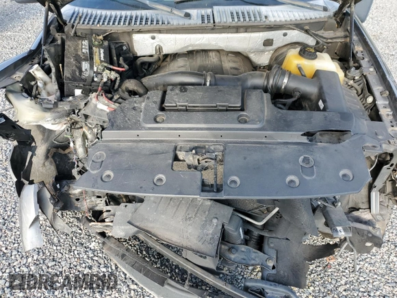 2015 Ford Expedition XLT z VIN 1FMJU1HT1FEF19045, wystawiony jako Copart lot #53146575 z przebiegiem 170 896 mil mil oraz Szkoda całkowita • Salvage title. Historia ofert i sprzedaży dostępna na DreamBid. Obrazek 13.