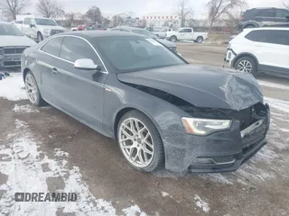 2013 Audi S5 Prestige z VIN WAUVGAFR8DA064555, wystawiony jako IAAI lot #41080426 z przebiegiem 117 371 mil mil oraz . Historia ofert i sprzedaży dostępna na DreamBid. Obrazek 1.