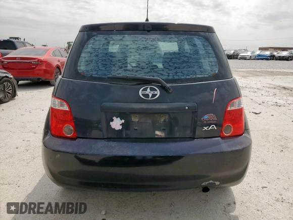 2006 Scion xA z VIN JTKKT604665010283, wystawiony jako Copart lot #50201465 z przebiegiem 239 124 mil mil oraz Szkody całkowita. Historia ofert i sprzedaży dostępna na DreamBid. Obrazek 6.