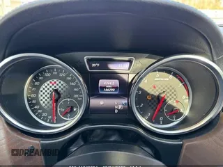 2019 Mercedes-Benz GLE 43 AMG with VIN 4JGED6EB1KA133981, listed as a IAAI auction lot 41649221 with 146,290 mi miles and . Bid and sale history available at DreamBid. Image 6.