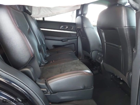 2019 Ford Explorer XLT with VIN 1FM5K7D8XKGA73214, listed as a IAAI auction lot 41881469 with 80,712 mi miles. Bid and sale history available at carsss.com. Image 8.