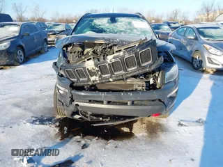 2018 Jeep Compass Trailhawk with VIN 3C4NJDDB4JT501774, listed as a IAAI auction lot 41537713 with 50,834 mi miles and . Bid and sale history available at carsss.com. Image 6.