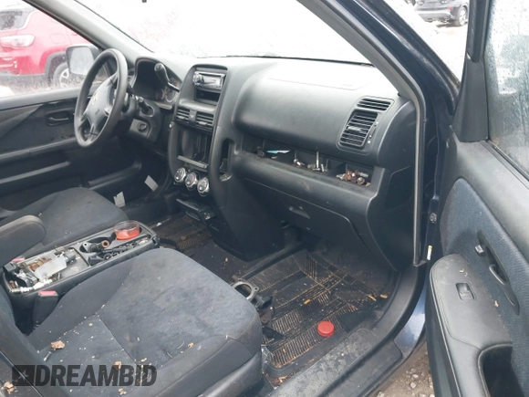 2006 Honda CR-V LX with VIN JHLRD78536C053645, listed as a IAAI auction lot 41855277 with 253,783 mi miles and . Bid and sale history available at carsss.com. Image 5.