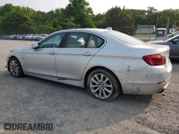 2013 BMW 5 Series 528i xDrive z VIN WBAXH5C51DD107887, wystawiony jako Copart lot #59550505 z przebiegiem 89 537 mil mil oraz Szkoda całkowita • Salvage title. Historia ofert i sprzedaży dostępna na DreamBid. Obrazek 2.