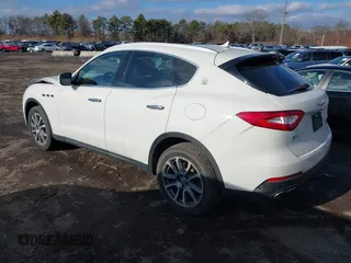 2017 Maserati Levante S z VIN ZN661YUA2HX262919, wystawiony jako IAAI lot #41243382 z przebiegiem 24 293 mil mil oraz . Historia ofert i sprzedaży dostępna na DreamBid. Obrazek 3.