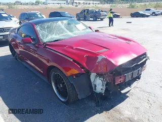2019 Ford Mustang GT z VIN 1FA6P8CF1K5169685, wystawiony jako IAAI lot #42087297 z przebiegiem 76 612 mil mil oraz . Historia ofert i sprzedaży dostępna na DreamBid. Obrazek 1.