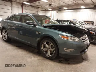 2010 Ford Taurus SHO с VIN 1FAHP2KT4AG112137, выставлен на аукционе IAAI как лот 41932763 с пробегом 123 405 миль миль и . История ставок и продаж доступна на DreamBid. Изображение 1.