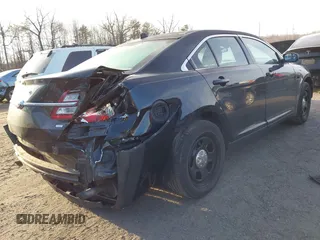2015 Ford Police Interceptor z VIN 1FAHP2MK6FG190463, wystawiony jako IAAI lot #41757375 z przebiegiem 154 174 mil mil oraz . Historia ofert i sprzedaży dostępna na DreamBid. Obrazek 4.