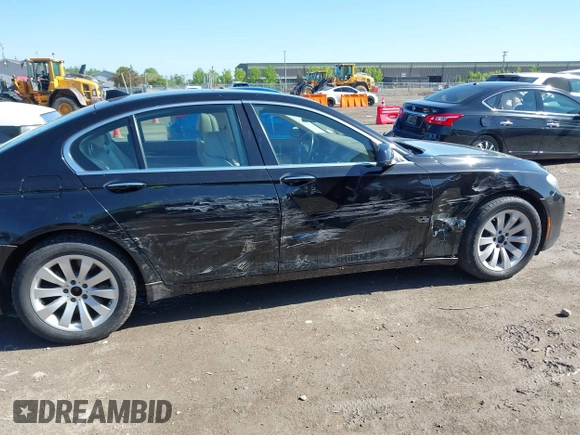 2010 BMW 7 Series 750i xDrive z VIN WBAKC6C50ACL67892, wystawiony jako IAAI lot #42275789 z przebiegiem 168 245 mil mil oraz . Historia ofert i sprzedaży dostępna na DreamBid. Obrazek 6.