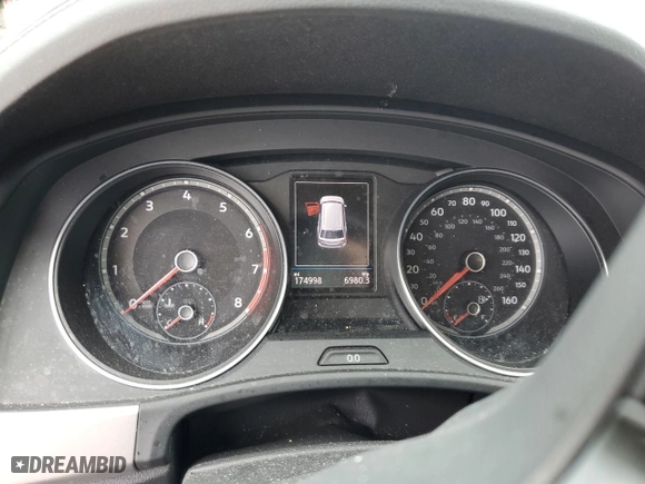 2018 Volkswagen Atlas 3.6L V6 SE with VIN 1V2CR2CA3JC587408, listed as a Copart auction lot 46297545 with 174,998 mi miles and Non Repairable. Bid and sale history available at carsss.com. Image 9.