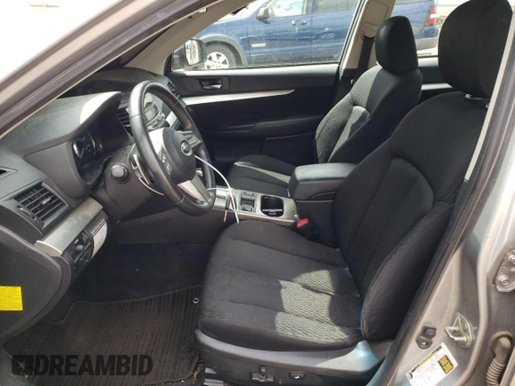 2010 Subaru Legacy Premium All-Weather Anniversary z VIN 4S3BMBC68A3242446, wystawiony jako Copart lot #51546125 z przebiegiem 190 700 mil mil oraz Czysty tytuł • Clean title. Historia ofert i sprzedaży dostępna na DreamBid. Obrazek 7.