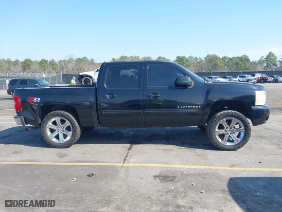 2009 Chevrolet Silverado 1500 LTZ with VIN 3GCEK33389G167139, listed as a IAAI auction lot 41490632 with 221,604 mi miles. Bid and sale history available at carsss.com. Image 13.
