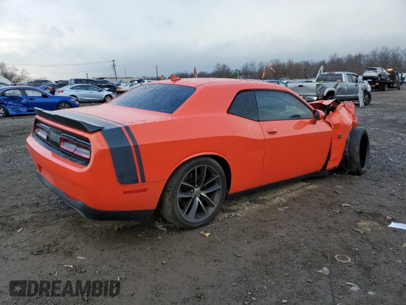 2016 Dodge Challenger 392 Hemi Scat Pack Shaker z VIN 2C3CDZFJ9GH316934, wystawiony jako Copart lot #81707684 z przebiegiem 53 703 mil mil oraz Szkoda całkowita • Salvage title. Historia ofert i sprzedaży dostępna na DreamBid. Obrazek 3.