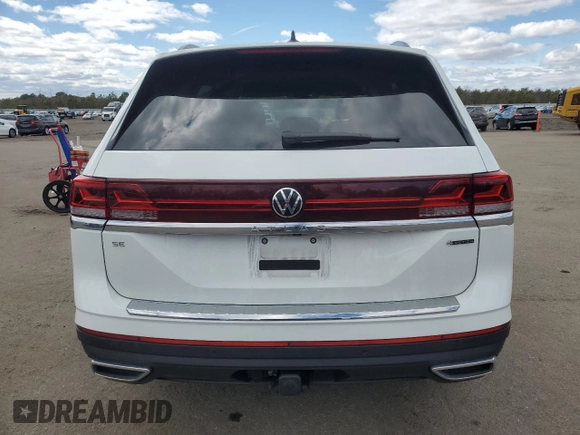2024 Volkswagen Atlas SE z VIN 1V2HR2CA0RC607843, wystawiony jako Copart lot #53582965 z przebiegiem 10 417 mil mil oraz Szkoda całkowita • Salvage title. Historia ofert i sprzedaży dostępna na DreamBid. Obrazek 6.