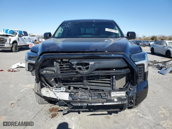 2023 Toyota Tundra 4WD SR5 with VIN 5TFLA5DA4PX060777, listed as a Copart auction lot 42047755 with 28,939 mi miles and Salvage Title. Bid and sale history available at carsss.com. Image 5.