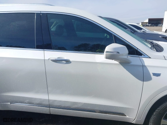 2020 Cadillac XT6 FWD Premium Luxury with VIN 1GYKPCRS5LZ130926, listed as a IAAI auction lot 41380898 with 69,244 mi miles. Bid and sale history available at carsss.com. Image 14.