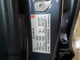 2018 Tesla Model 3 Long Range Battery z VIN 5YJ3E1EB2JF087126, wystawiony jako Copart lot #58263125 z przebiegiem 39 825 mil mil oraz Szkoda całkowita • Salvage title. Historia ofert i sprzedaży dostępna na DreamBid. Obrazek 13.