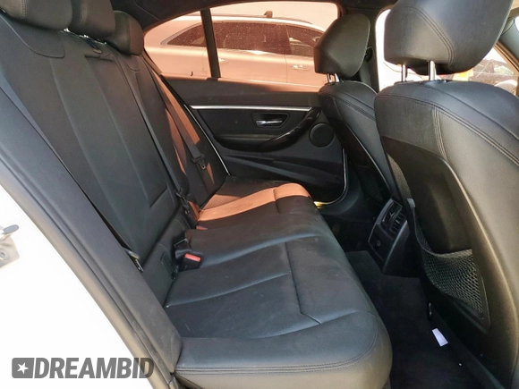 2018 BMW 3 Series 330i with VIN WBA8B9C57JEE80972, listed as a Copart auction lot 61270255 with 81,658 mi miles and Salvage title. Bid and sale history available at DreamBid. Image 10.