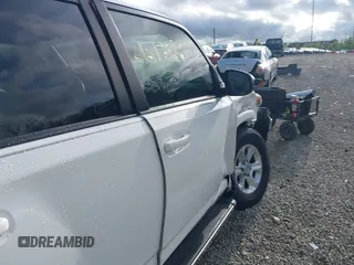 2016 Toyota 4Runner SR5 with VIN JTEZU5JR8G5144281, listed as a IAAI auction lot 42172369 with 143,826 mi miles and . Bid and sale history available at DreamBid. Image 18.