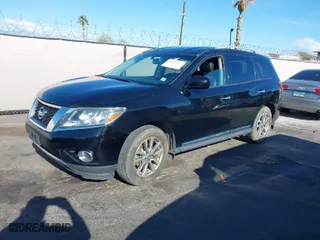 2014 Nissan Pathfinder Platinum with VIN 5N1AR2MN6EC634877, listed as a IAAI auction lot 41935514 with 167,102 mi miles. Bid and sale history available at carsss.com. Image 2.