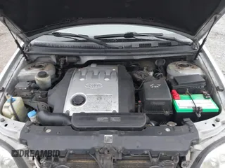 2004 Kia Sedona LX with VIN KNDUP131546535352, listed as a IAAI auction lot 41856784 with 128,943 mi miles. Bid and sale history available at carsss.com. Image 10.