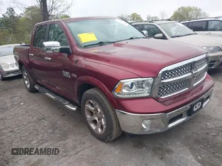 2017 Ram 1500 Laramie z VIN 1C6RR6NT7HS847687, wystawiony jako IAAI lot #41942098 z przebiegiem 97 776 mil mil oraz . Historia ofert i sprzedaży dostępna na DreamBid. Obrazek 1.