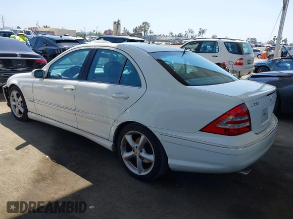2006 Mercedes-Benz C 230 Sport z VIN WDBRF52H46F772494, wystawiony jako IAAI lot #42202080 z przebiegiem 92 364 mil mil oraz . Historia ofert i sprzedaży dostępna na DreamBid. Obrazek 3.