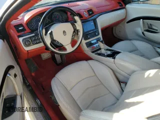 2015 Maserati GranTurismo Sport z VIN ZAM45VMA2F0154541, wystawiony jako Copart lot #79026524 z przebiegiem 38 791 mil mil oraz Nie do naprawy • Non repairable. Historia ofert i sprzedaży dostępna na DreamBid. Obrazek 8.