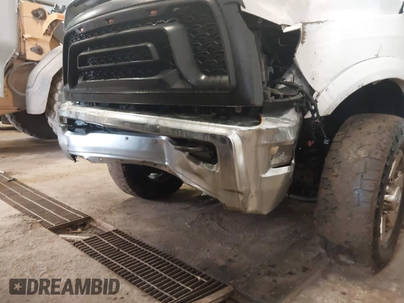 2015 Ram 2500 SLT z VIN 3C6TR5JT2FG645527, wystawiony jako IAAI lot #41711532 z przebiegiem 178 185 mil mil oraz . Historia ofert i sprzedaży dostępna na DreamBid. Obrazek 16.