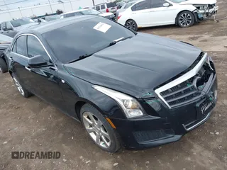 2013 Cadillac ATS z VIN 1G6AG5RX5D0176838, wystawiony jako IAAI lot #42524634 z przebiegiem 109 825 mil mil oraz . Historia ofert i sprzedaży dostępna na DreamBid. Obrazek 1.