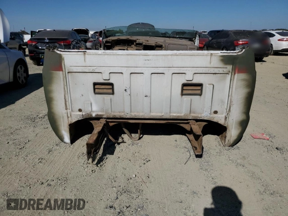 2001 Ford F-350 XL with VIN 1FTWW32F81EB82000, listed as a Copart auction lot 76412614 with Not provided miles and Non repairable. Bid and sale history available at DreamBid. Image 6.