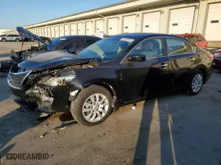 2013 Nissan Altima 2.5 S with VIN 1N4AL3AP3DC228027, listed as a Copart auction lot 48320825 with 136,827 mi miles and Salvage Title. Bid and sale history available at carsss.com. Image 1.