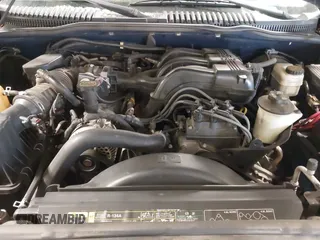 2005 Mercury Mountaineer with VIN 4M2ZU86E75ZJ27953, listed as a IAAI auction lot 41507206 with 185,291 mi miles and . Bid and sale history available at DreamBid. Image 10.