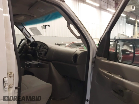 2008 Ford Econoline Passenger XL with VIN 1FDSS31L38DA89091, listed as a IAAI auction lot 41376194 with 136,554 mi miles and . Bid and sale history available at DreamBid. Image 5.