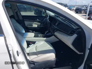 2015 Kia K900 Luxury with VIN KNALW4D49F6019018, listed as a IAAI auction lot 42594496 with 144,028 mi miles and . Bid and sale history available at DreamBid. Image 5.