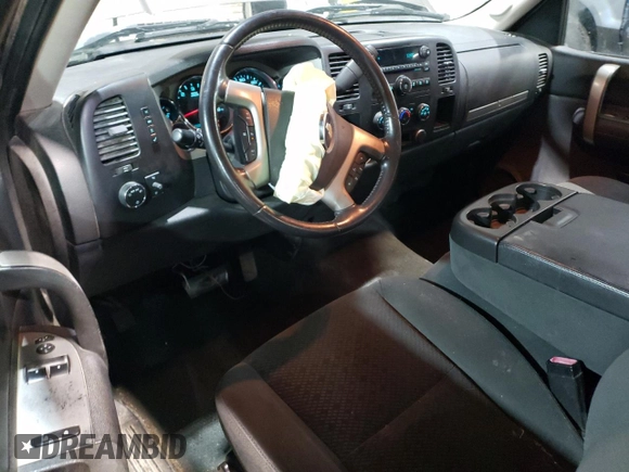 2008 Chevrolet Silverado 1500 Work Truck with VIN 1GCEC14018Z110656, listed as a Copart auction lot 47303285 with 134,914 mi miles and Salvage Title. Bid and sale history available at carsss.com. Image 8.