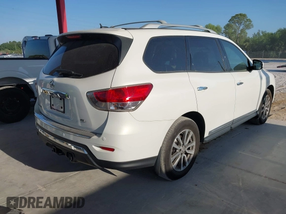 2014 Nissan Pathfinder SV with VIN 5N1AR2MN4EC626860, listed as a IAAI auction lot 42094147 with 275,819 mi miles. Bid and sale history available at carsss.com. Image 4.
