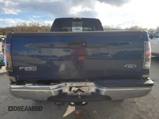 2001 Ford Super Duty F-250 XL with VIN 1FTNW21S71EB38509, listed as a Copart auction lot 81579944 with 204,707 mi miles and Salvage Title. Bid and sale history available at carsss.com. Image 6.