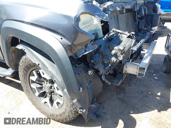 2016 Toyota Tacoma SR with VIN 5TFCZ5AN6GX032026, listed as a IAAI auction lot 42091523 with 159,259 mi miles and . Bid and sale history available at carsss.com. Image 6.