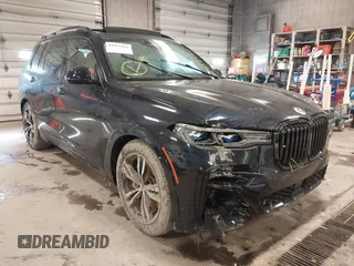 2022 BMW X7 M50i with VIN 5UXCX6C04N9M19672, listed as a IAAI auction lot 41952181 with 1 mi miles. Bid and sale history available at carsss.com. Image 6.