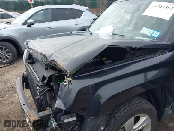 2011 Jeep Patriot Latitude X with VIN 1J4NF4GB2BD173690, listed as a IAAI auction lot 41705455 with 47,145 mi miles and . Bid and sale history available at DreamBid. Image 13.