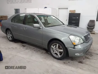 2002 Lexus LS 430 with VIN JTHBN30F620063279, listed as a IAAI auction lot 41667365 with 181,688 mi miles. Bid and sale history available at carsss.com. Image 1.