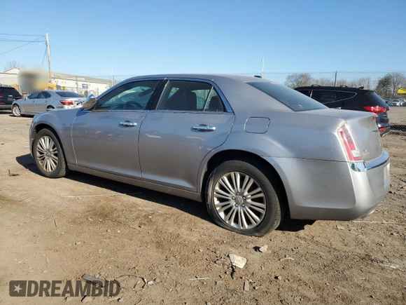 2014 Chrysler 300 C with VIN 2C3CCAKG9EH201097, listed as a Copart auction lot 47728625 with 197,424 mi miles and Clean Title. Bid and sale history available at carsss.com. Image 2.