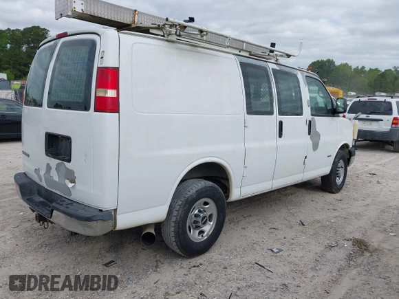 2008 Chevrolet City Express Cargo z VIN 1GCGG256481189714, wystawiony jako IAAI lot #42088663 z przebiegiem 181 103 mil mil oraz . Historia ofert i sprzedaży dostępna na DreamBid. Obrazek 4.