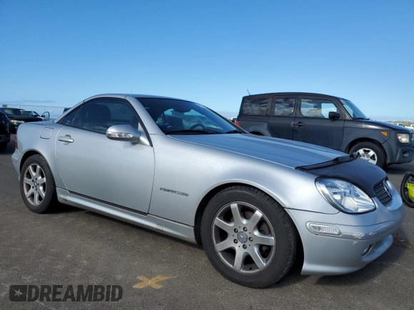 2002 Mercedes-Benz SLK-Class 2.3L Kompressor with VIN WDBKK49FX2F242987, listed as a Copart auction lot 65685554 with 96,461 mi miles and Salvage Title. Bid and sale history available at carsss.com. Image 4.