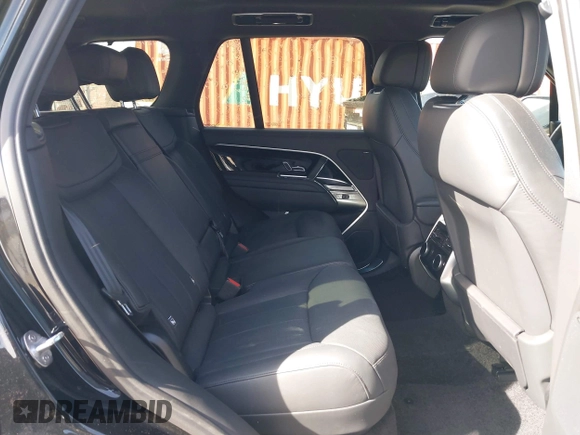 2023 Land Rover Range Rover SE z VIN SALKP9E71PA059957, wystawiony jako IAAI lot #41337686 z przebiegiem Nie podano mil oraz . Historia ofert i sprzedaży dostępna na DreamBid. Obrazek 8.