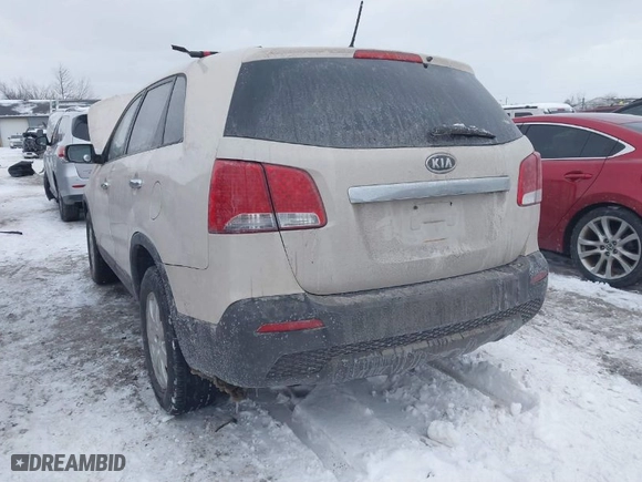 2011 Kia Sorento LX with VIN 5XYKT3A12BG094744, listed as a IAAI auction lot 41269618 with 199,618 mi miles. Bid and sale history available at carsss.com. Image 3.